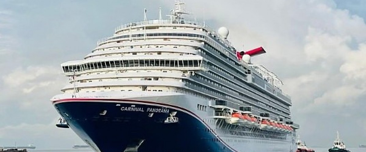 Avec un nouveau look, le Carnival Panorama achève le déploiement d’un relooking rouge, blanc et bleu à l’échelle de la flotte