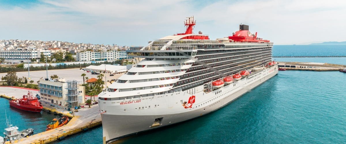 Ohé ! Virgin Voyages lance son troisième navire, Resilient Lady, à Athènes